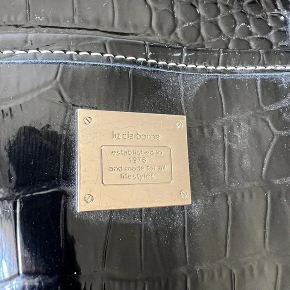 Liz Claiborne Black Vegan Leather Medium Shoulder Bag - Picture 7 of 7